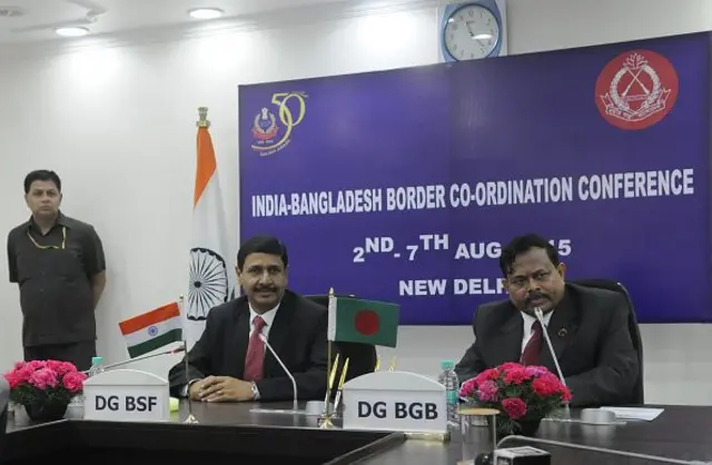 Semiz ayollar it uslubidagi porno rasmlar Rus porno Rojdestvo daraxtlari