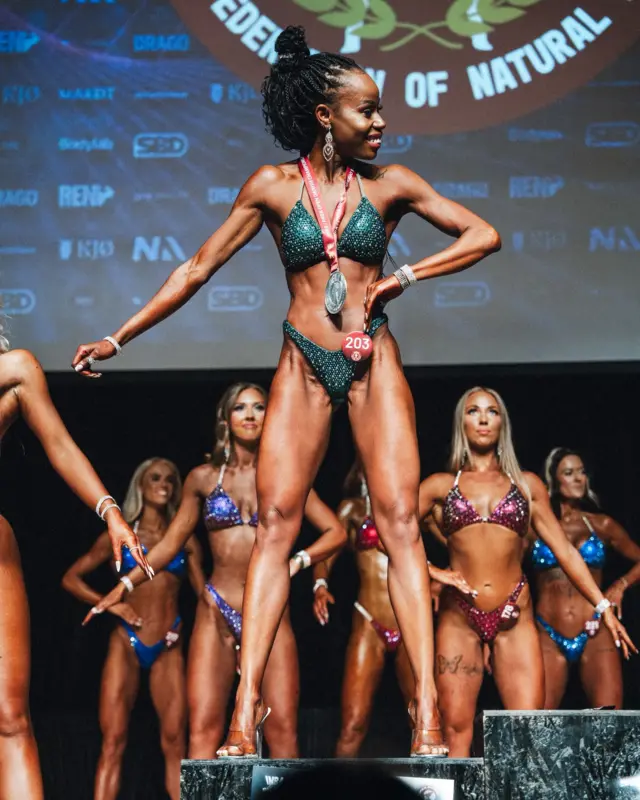 Ikorineza ari mu nkino za Bodybuilding mu gisata bita Bikini