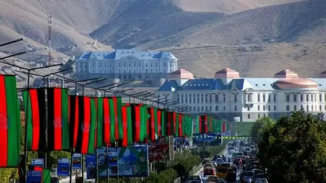 یک سالگی سقوط 