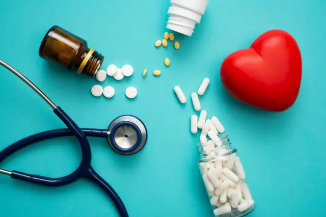छातीत दुखलं तर Aspirin की Sorbitrate? डॉक्टरांचा इशारा