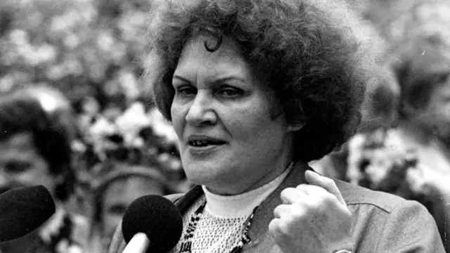 Ліні Костенко - 95. Чого ви не знаєте про велику поетесу-не героїні України (ФОТО) 6 Ліна Костенко