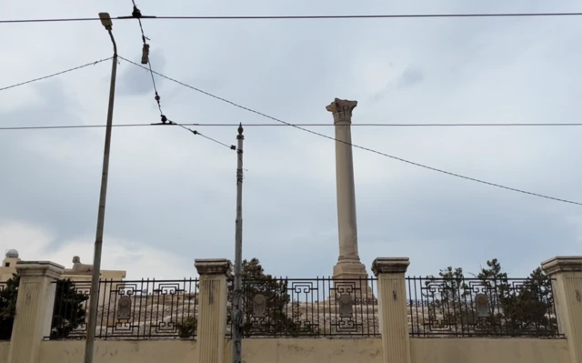 عمود السواري في الإسكندرية