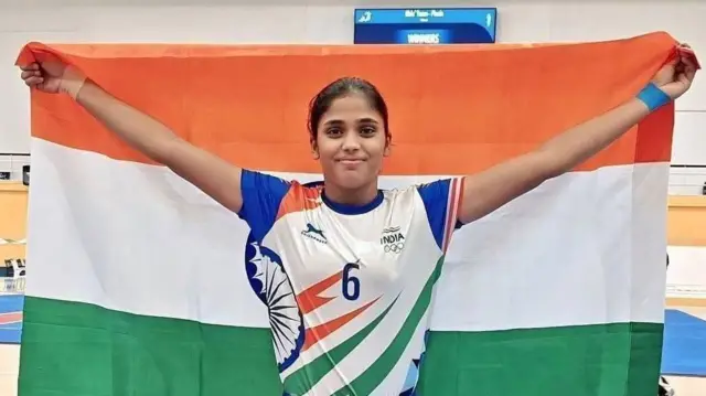 கண்ணகி நகர் கார்த்திகா, குகேஷ், தமிழ்நாடு அரசு, ஊக்கத்தொகை