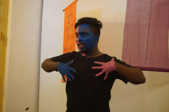 සතූර්ශන්