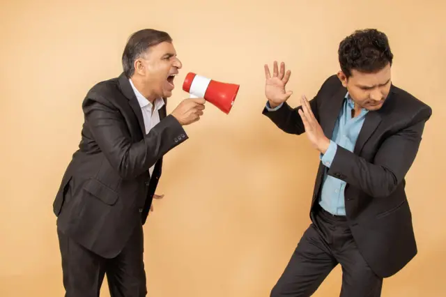 'গালি কোনও মত না। গালি হলো এমন শব্দ, যা দিয়ে আরেকজনকে আহত করা হয়'