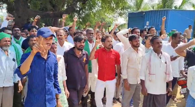 బాధిత రైతులు