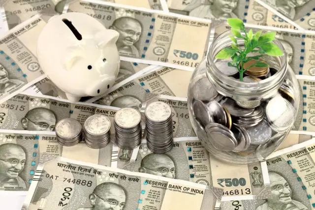 பழைய ஓய்வூதிய திட்டத்தை அமல்படுத்தும் கர்நாடகா: தமிழ்நாட்டில் என்ன சிக்கல்?