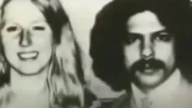 মার্কিন বান্ধবীর সঙ্গে ফয়সল বিন মুসাইদ