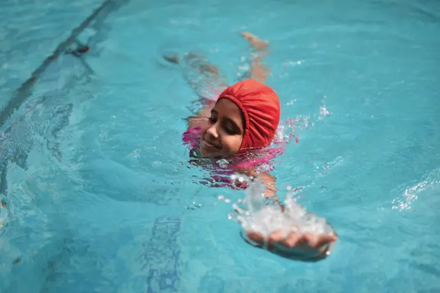 સ્વિમિંગ