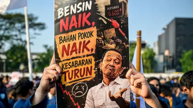 Demo mahasiswa, Trisakti, Universitas Trisakti, gedung DPR