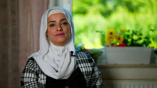 Batoul waxay sheegtay in markii ugu horreeyey ee ay aragtay ay cabsi dareentay