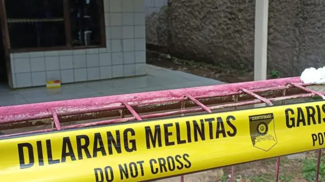 Lokasi penemuan 5 orang yang ditemukan tergeletak lemas dengan kondisi mulut berbusa di wilayah Ciketing Udik, Bantar Gebang, Kota Bekasi, Kamis (12/1/2023).