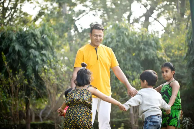 आपल्या मुलांकडे वेळीच लक्ष का दिलं पाहिजे?