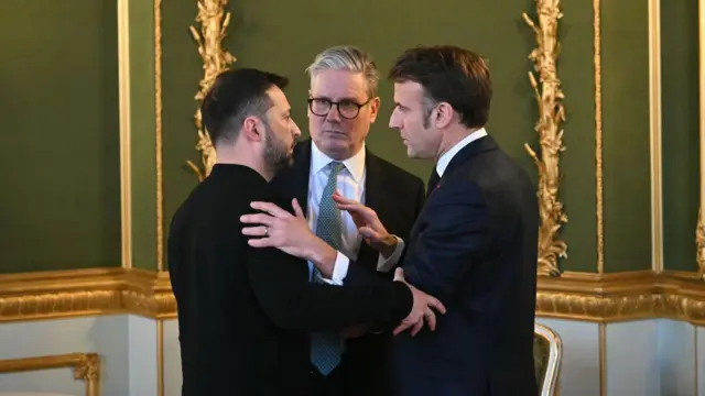 Еммануель Макрон, Володимир Зеленський та Кір Стармер під час зустрічі у Лондоні 2 березня
