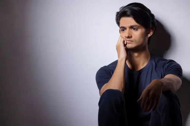 एकटेपणाचा संबंध डायबेटिसशी; एकटेपण आपल्यावर कसं परिणाम करतं? alone, loneliness, mental health, physical health, define loneliness