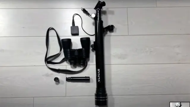 ФСБ Кевиндин үйүнөн алынган телескоп менен турнабайды далил катары тартып көрсөткөн