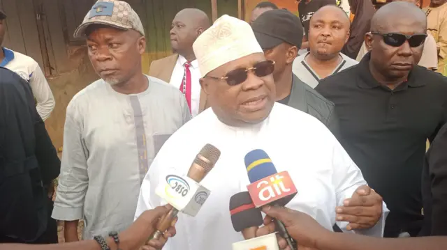 Aworan Gomina Ademola Adeleke 