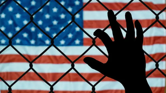 এইচ-ওয়ানবি ভিসা প্রোগ্রাম ব্যাপকভাবে সংস্কার করছে ট্রাম্প প্রশাসন