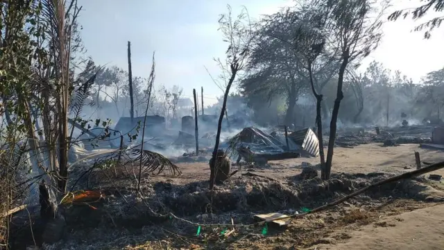 မနှစ်ကနိုဝင်ဘာမှာ မီးရှို့ခံခဲ့ရတဲ့ မူးကြီးရွာ