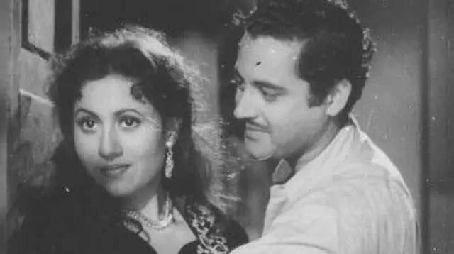 'मिस्टर अॅंड मिसेस 55' या चित्रपटातील एका दृश्यात गुरुदत्त आणि मधुबाला
