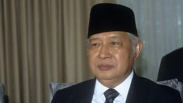 papua, soeharto
