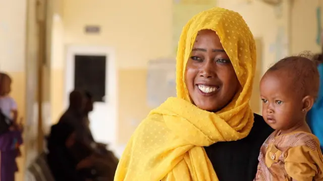 سوادنية وطفلتها 