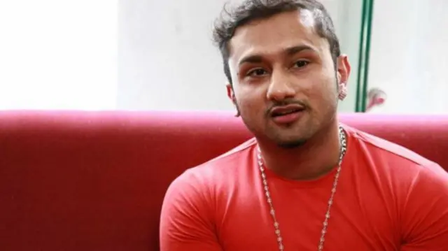 करियरच्या सुरुवातीला आपल्यावर कोणी विश्वास ठेवायला तयार नव्हतं असं हनी सिंग म्हणतो 