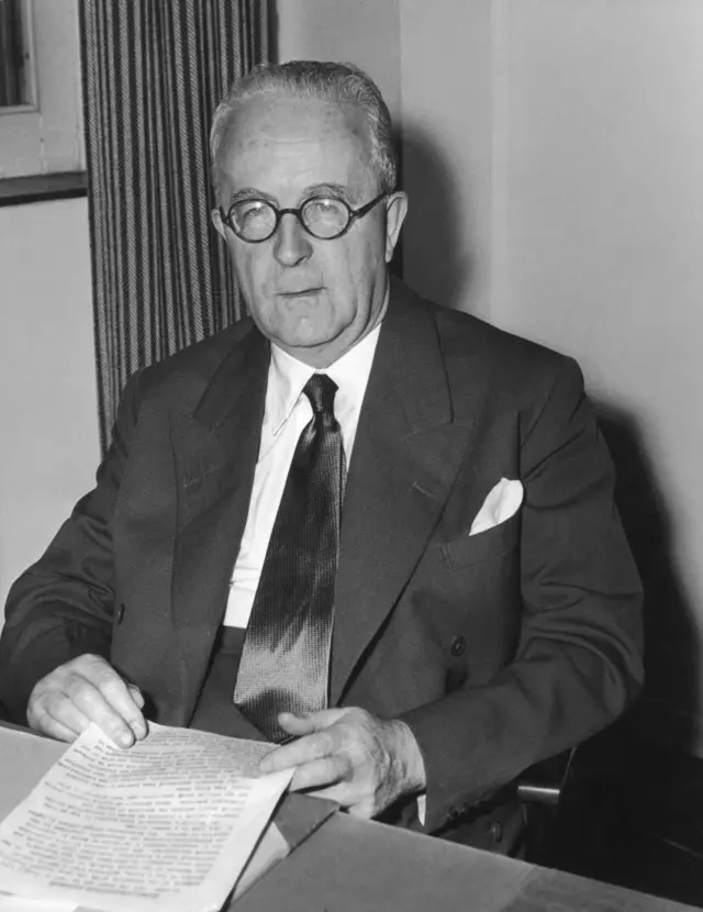 सिरील रॅडक्लिफ (Cyril Radcliffe)