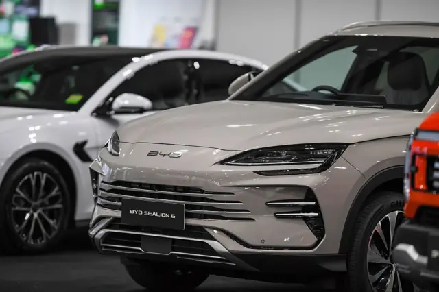 රේගු භාරයේ රඳවා ගෙන ඇති BYD වාහන: අධිකරණයේදී අද හෙළි වූ කරුණු