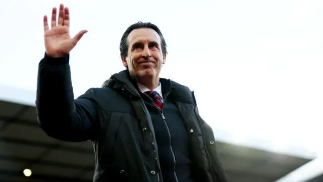 استون ویلا با هدایت اونای امری شگفتیساز این فصل لیگ برتر فوتبال انگلیس بوده است و در ادامه با هر سه تیم مدعی قهرمانی نیز بازی دارد