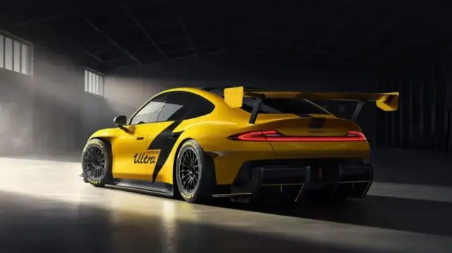 سه موتور الکتریکی شیائومی SU7 اولتر در مجموع ۱۵۴۸ اسب بخار نیرو تولید می‌کند