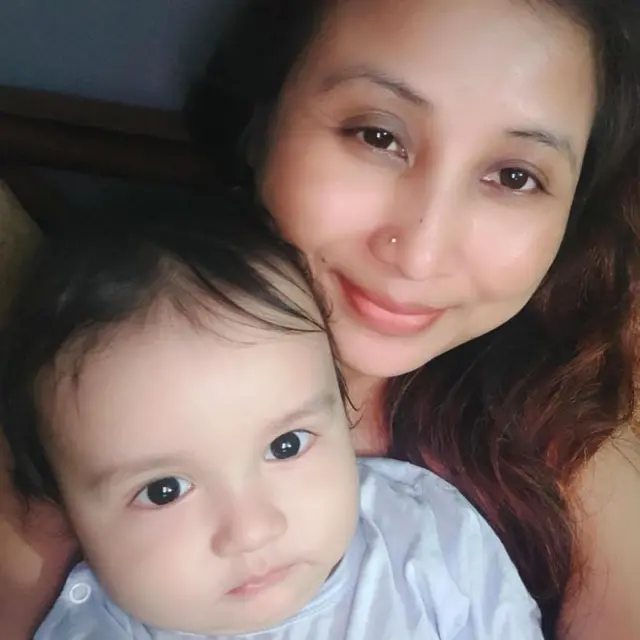 अपने बच्चे के साथ तरुलता.