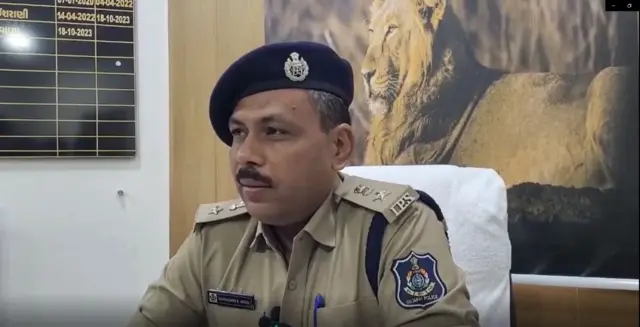 પોલીસ સુપ્રિટેન્ડેન્ટ મનોહરસિંહ જાડેજા