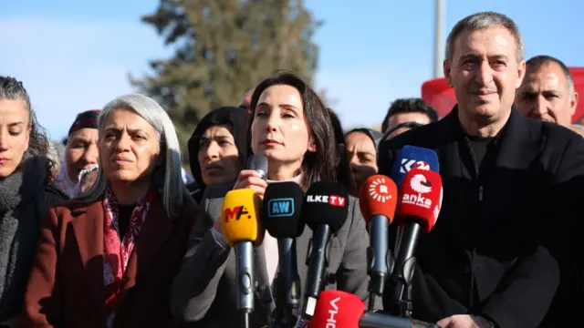 DEM Parti Eş Genel Başkanları Tülay Hatimoğulları ve Tuncer Bakırhan, 20 Ocak'ta partilerinin Nusaybin'deki grup toplantısında konuşmuşlardı.