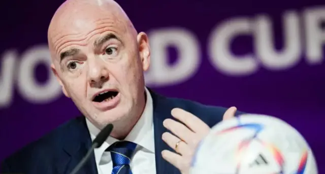 ఫిపా అధ్యక్షుడు 