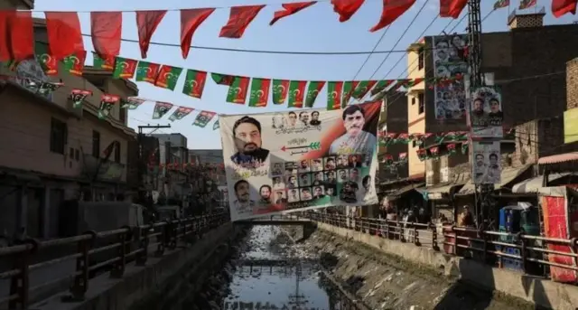 पीटीआई समर्थित उम्मीदवारों का चुनाव प्रचार