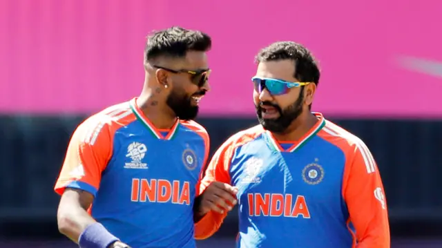 रोहित शर्मा के साथ हार्दिक पांड्या