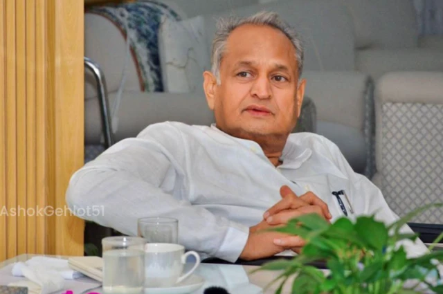 अशोक गहलोत