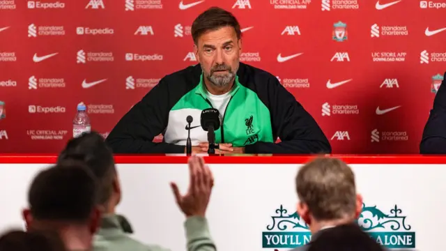 یورگ در یک کنفرانس خبری این موضوع را اعلام کرد