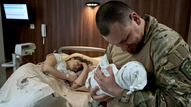 Lenaning porno sanoatining kastingi Xoroz soruvchi odamlarning video kompilyatsiyasi