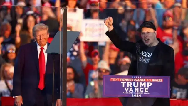 Elon Musk yatanguye kuboneka mu myiyamamazo ya Trump muri Gitugutu (10) 2024, igihe Trump yariko yiyamamariza ikiringo kigira kabiri c'umukuru w'igihugu 