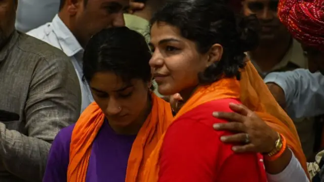 ਭਲਵਾਨਾਂ ਦਾ ਪ੍ਰਦਰਸ਼ਨ