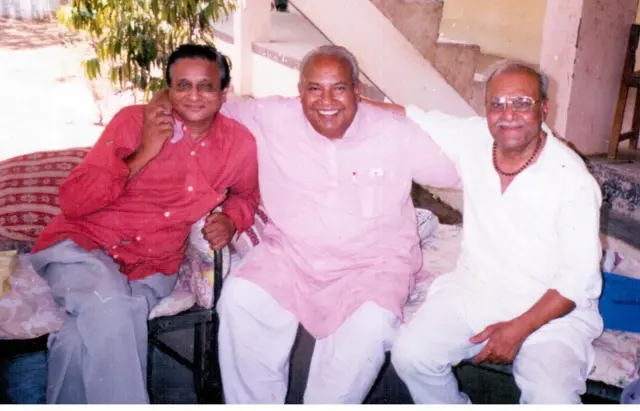 રજનીકુમાર પંડ્યા શ્રદ્ધાંજલિ અવસાન, ઉર્વિશ કોઠારી, બીબીસી ગુજરાતી, બીબીસી ન્યૂઝ ગુજરાતી 