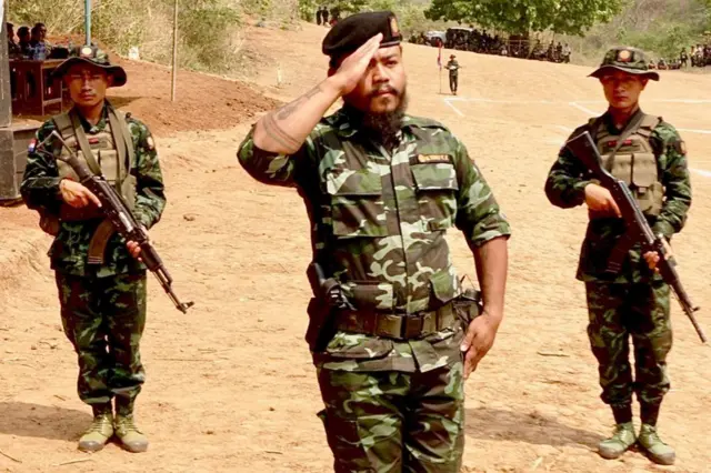 ডেপুটি কমান্ডার মাউই ফো থাইকে