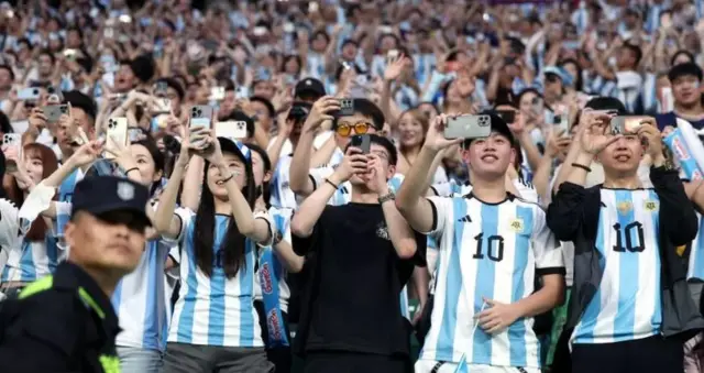 அர்ஜெண்டினா, கால்பந்து, சீனா