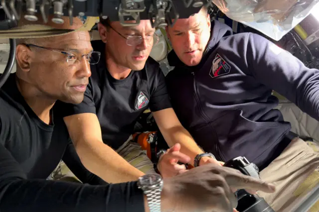 आर्टेमिस 2 चा चंद्रप्रवास