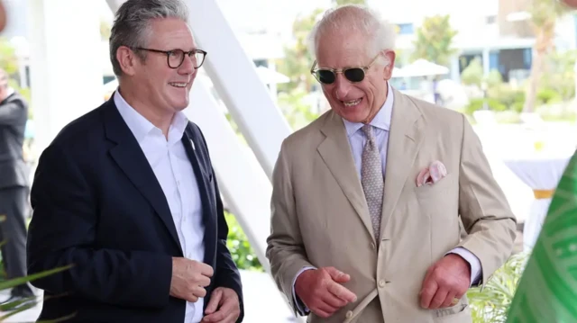 دیدار نخست‌وزیر با پادشاه بریتانیا