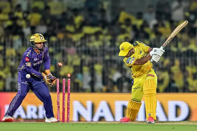 ஐபிஎல், சென்னை சூப்பர் கிங்ஸ், தோனி, கொல்கத்தா நைட் ரைடர்ஸ், சேப்பாக்கம் மைதானம்