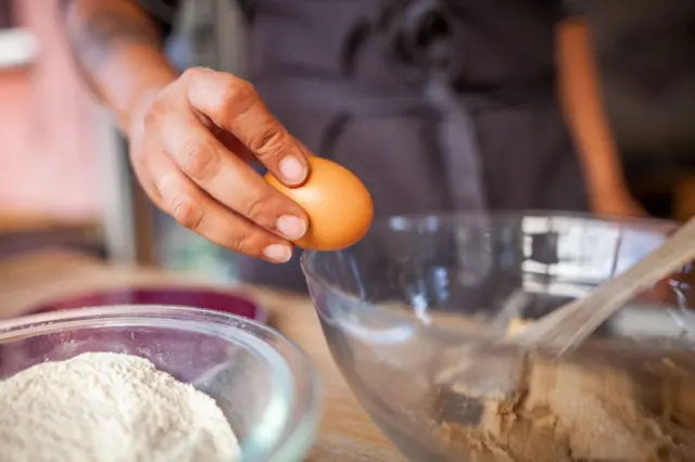 Plat à base d'oeufs