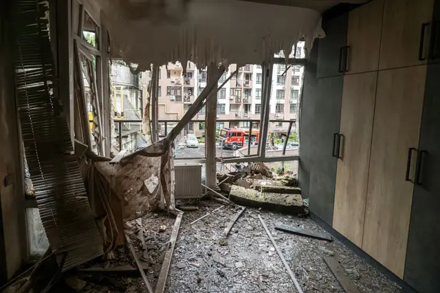 નાયરા ઍનર્જી લિમિટેડ, રશિયા, યુરોપિયન યુનિયન, સેંકશન્સ, રશિયા પર પ્રતિબંધો, યુરોપીય યુનિયને રશિયા પર લાદેલ પ્રતિબંધોની ભારતની તેલ કંપનીઓ પર અસર, વાડીનાર, વાડીનાર રિફાઇનરી, નયારા રિફાઇનરી, દેવભૂમિ દ્વારકા, ગુજરાત, ક્રૂડ ઓઇલ, પેટ્રોલ, ડીઝલ 